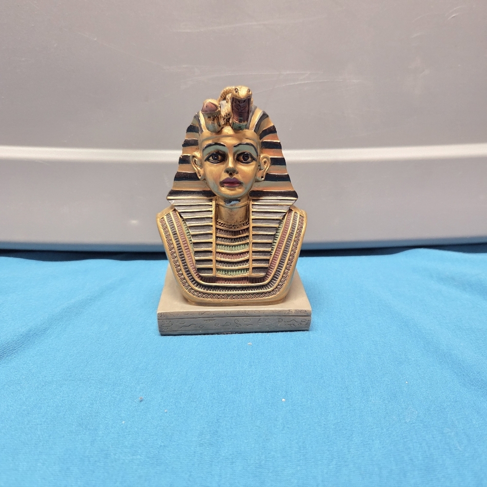 VTG Egyptian Statue Pharaoh King Tutankhamun Bust A.C.K Trading Co. 4" Tall